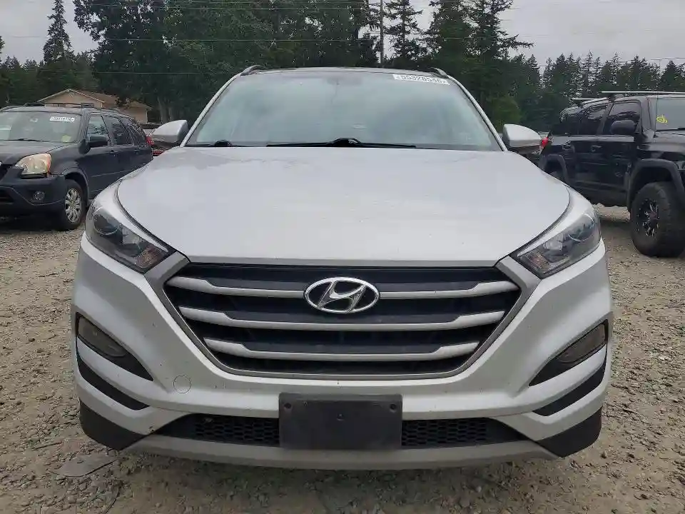 KM8J3CA20JU676631 2018 HYUNDAI TUCSON-4