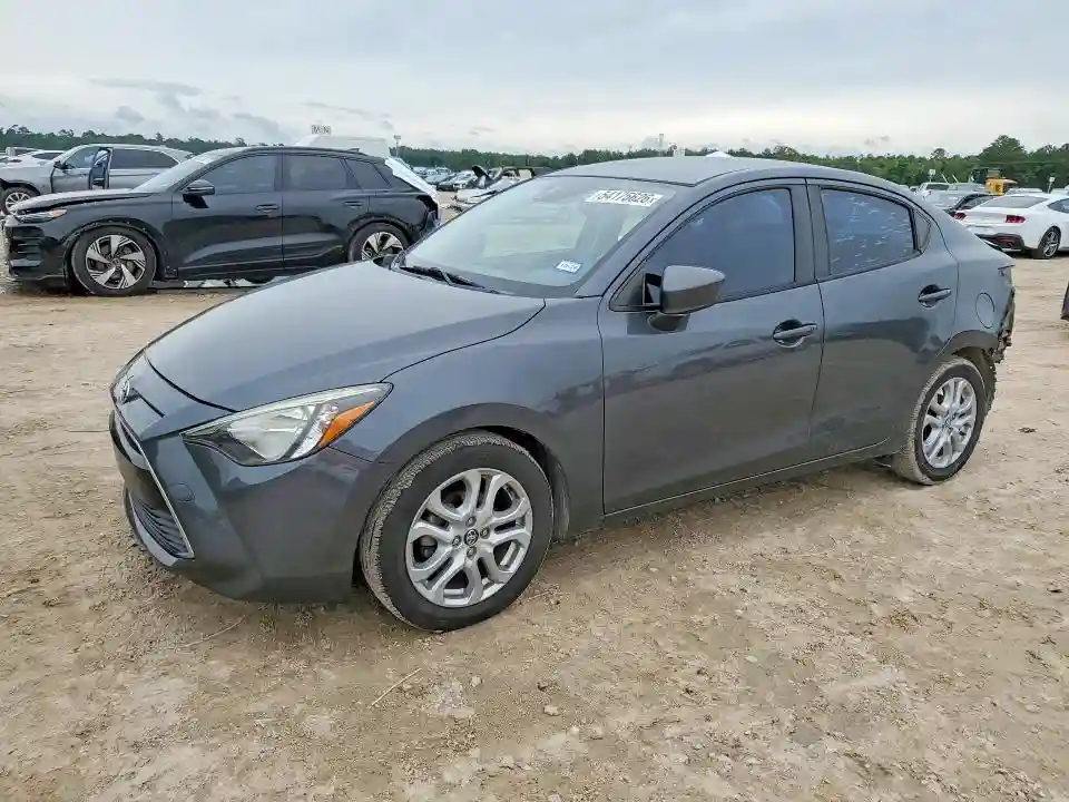 3MYDLBYV3HY186236 2017 TOYOTA YARIS-0