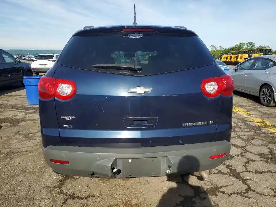 1GNKVGED2BJ377688 2011 CHEVROLET TRAVERSE-5