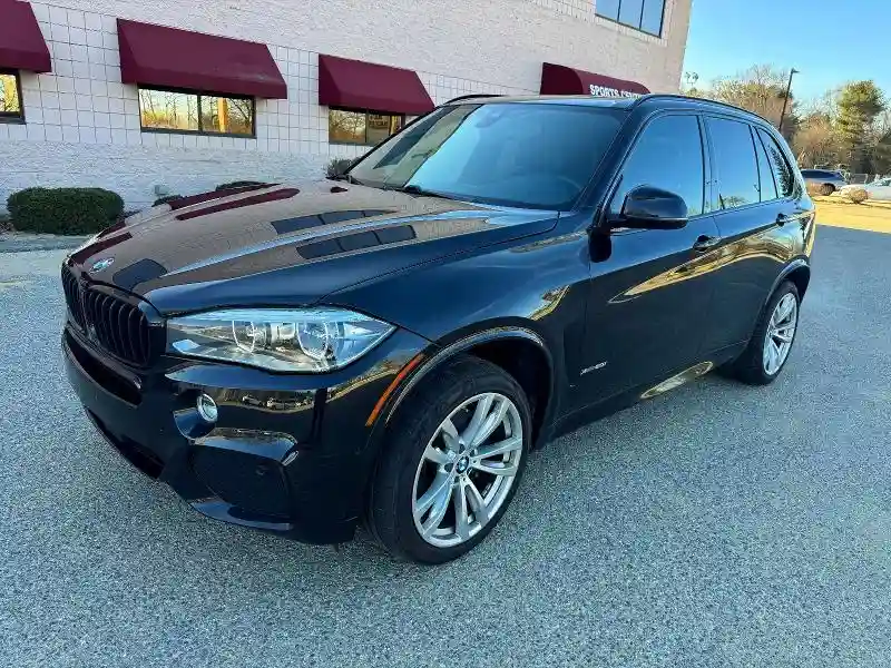 5UXKR6C55J0U15260 2018 BMW X5-1