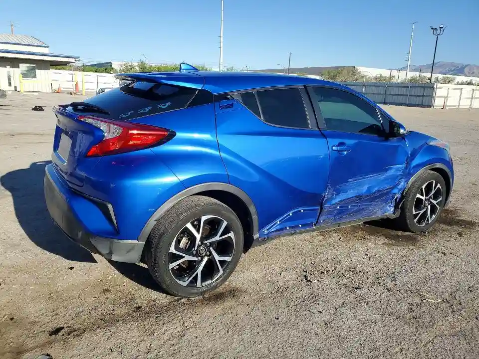 NMTKHMBX2JR009296 2018 TOYOTA C-HR-2