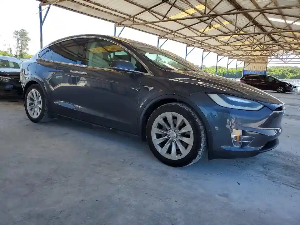 5YJXCDE27HF067005 2017 TESLA MODEL X-3