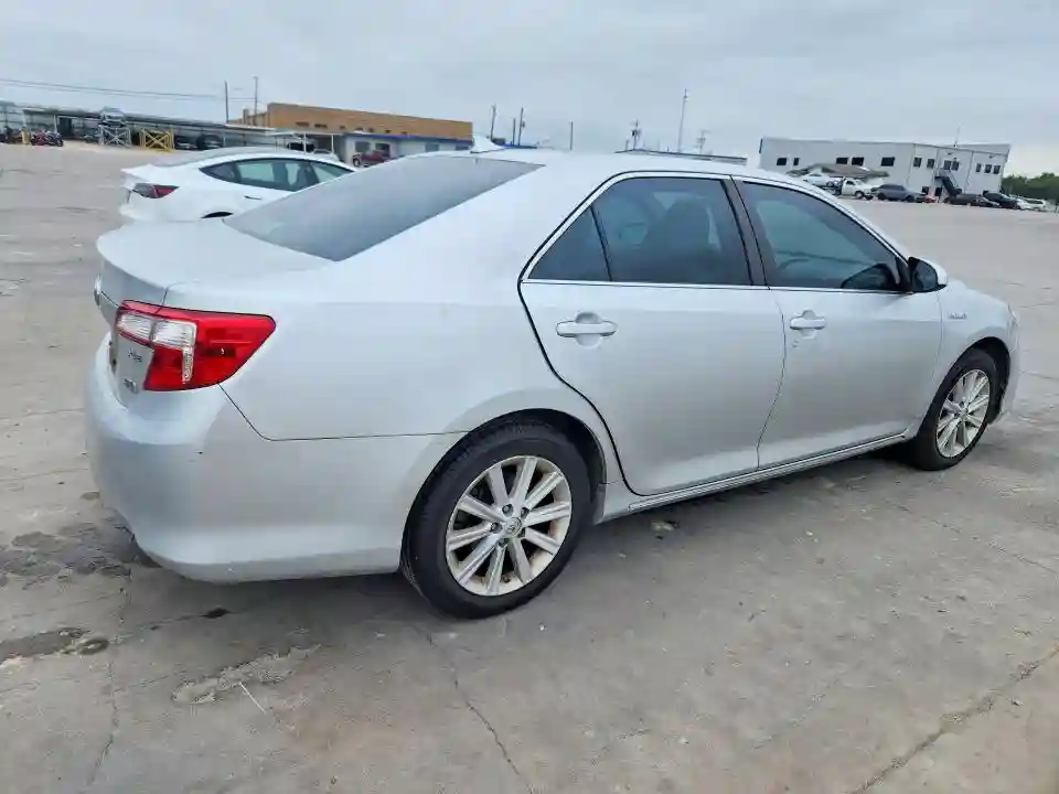 4T1BD1FK5DU086170 2013 TOYOTA CAMRY SOLA-2