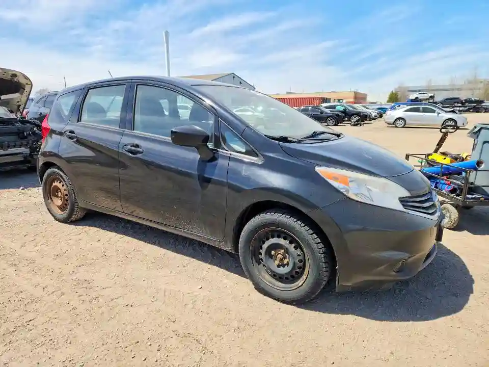 3N1CE2CP5FL382656 2015 NISSAN VERSA-3