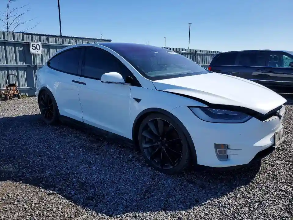 5YJXCBE27GF021807 2016 TESLA MODEL X-3