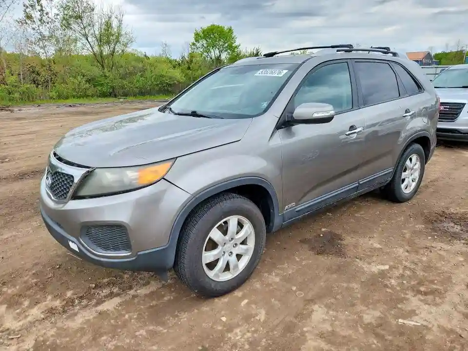 5XYKTDA20BG129666 2011 KIA SORENTO-0