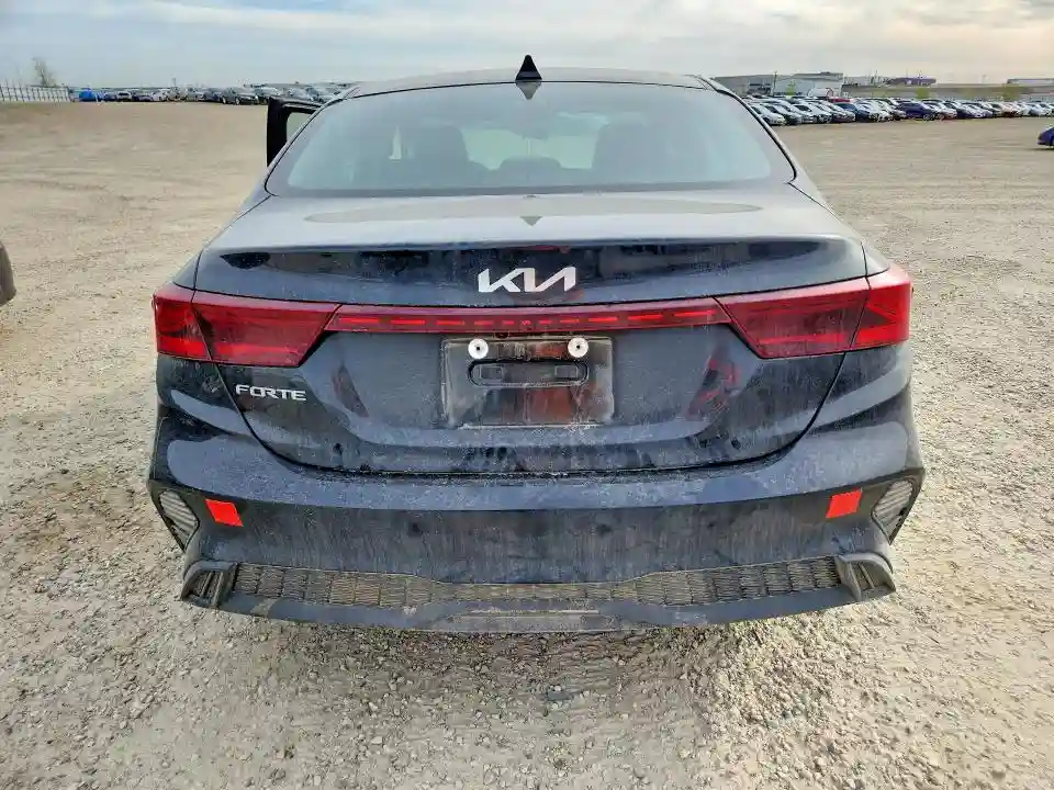 3KPF24AD7PE656629 2023 KIA FORTE-5