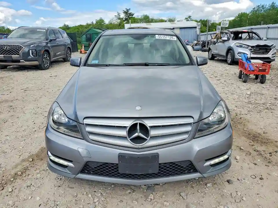 WDDGF8BB5CR232786 2012 MERCEDES-BENZ C-CLASS-4