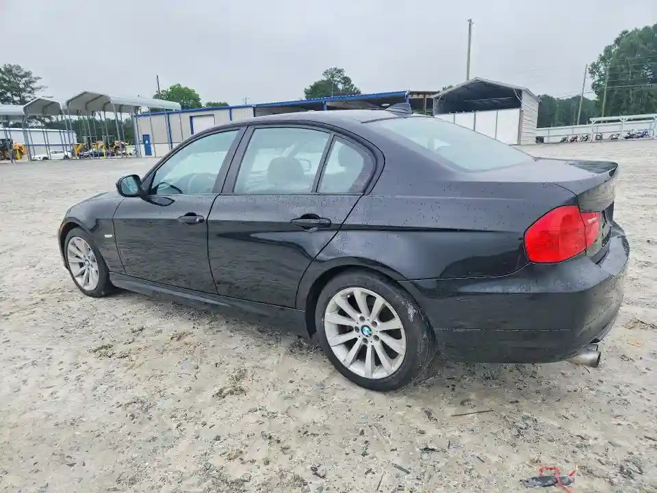 WBAPH7C53BE683189 2011 BMW 3 SERIES-1