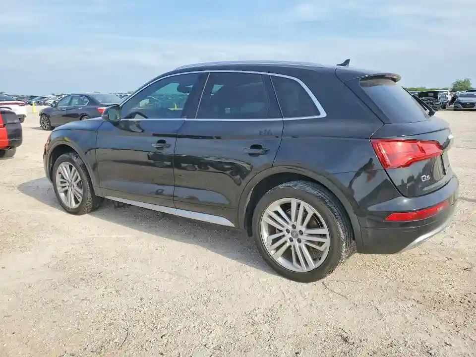 WA1BNAFY0K2111971 2019 AUDI Q5-1