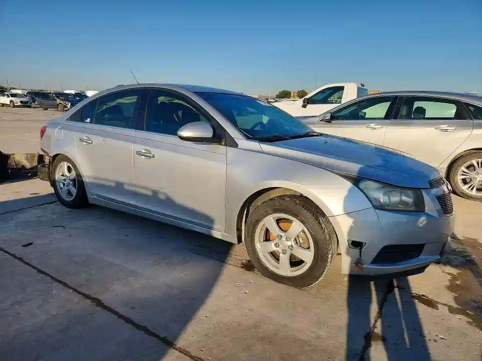 1G1PC5SBXE7366640 2014 CHEVROLET CRUZE-3