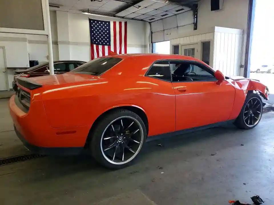 2C3CDZAG5GH321642 2016 DODGE CHALLENGER-2