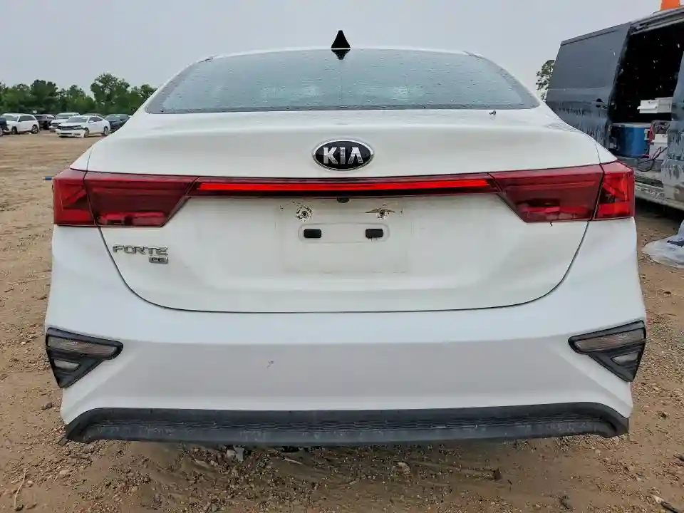 3KPF24AD8ME265811 2021 KIA FORTE-5