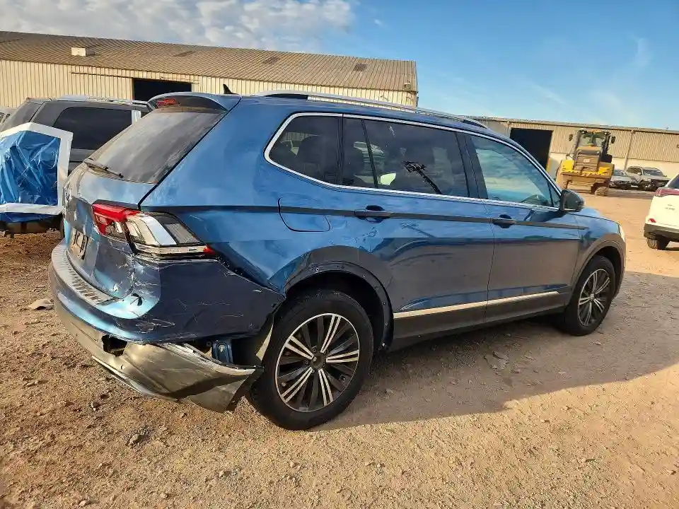 3VV3B7AX4KM102401 2019 VOLKSWAGEN TIGUAN-2