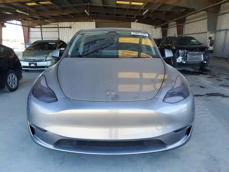 7SAYGAEE1RF127897 2024 TESLA MODEL Y-4