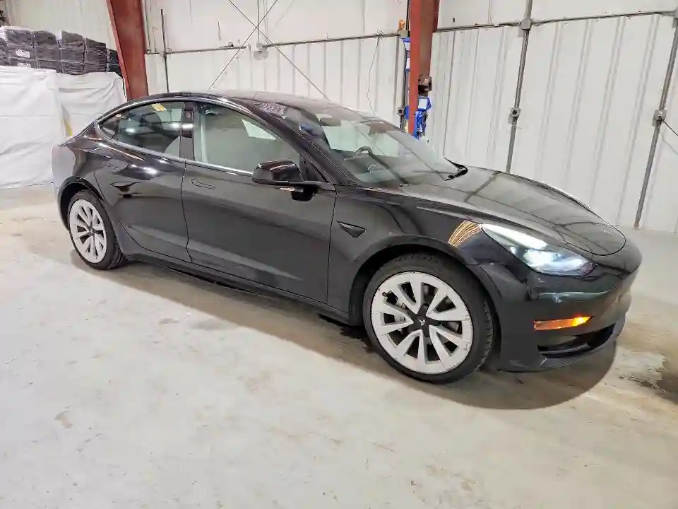 5YJ3E1EA3NF371457 2022 TESLA MODEL 3-3