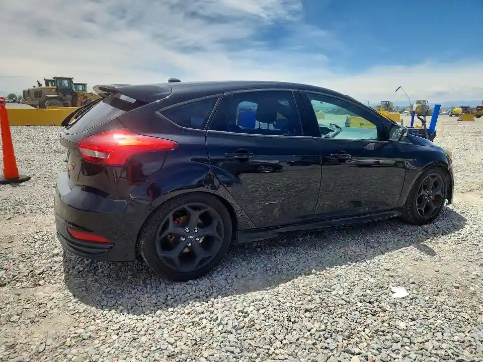 1FADP3L90GL405833 2016 FORD FOCUS-2