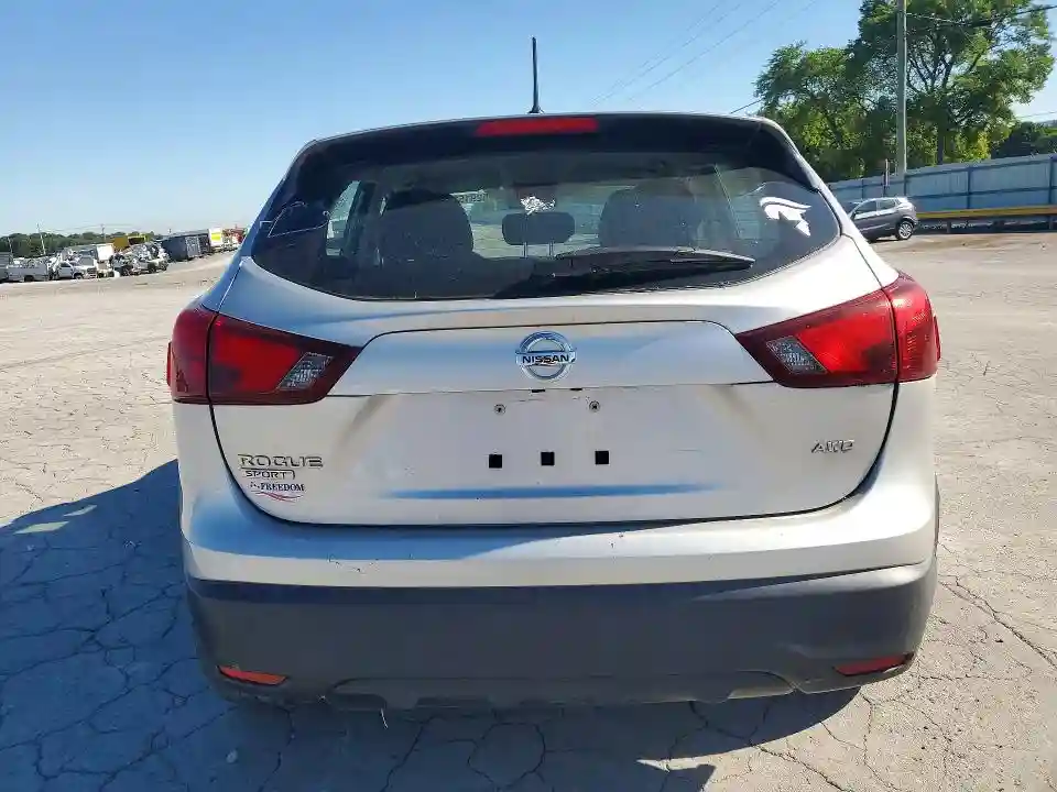 JN1BJ1CR8JW259150 2018 NISSAN ROGUE-5