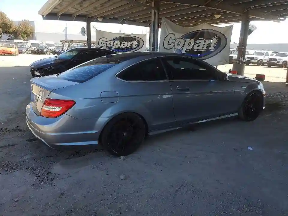 WDDGJ4HB8CF934908 2012 MERCEDES-BENZ C-CLASS-2