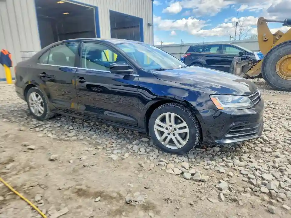 3VW2B7AJXHM336084 2017 VOLKSWAGEN JETTA-3