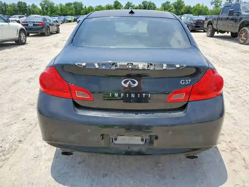 JN1CV6AP3AM201319 2010 INFINITI G37-5