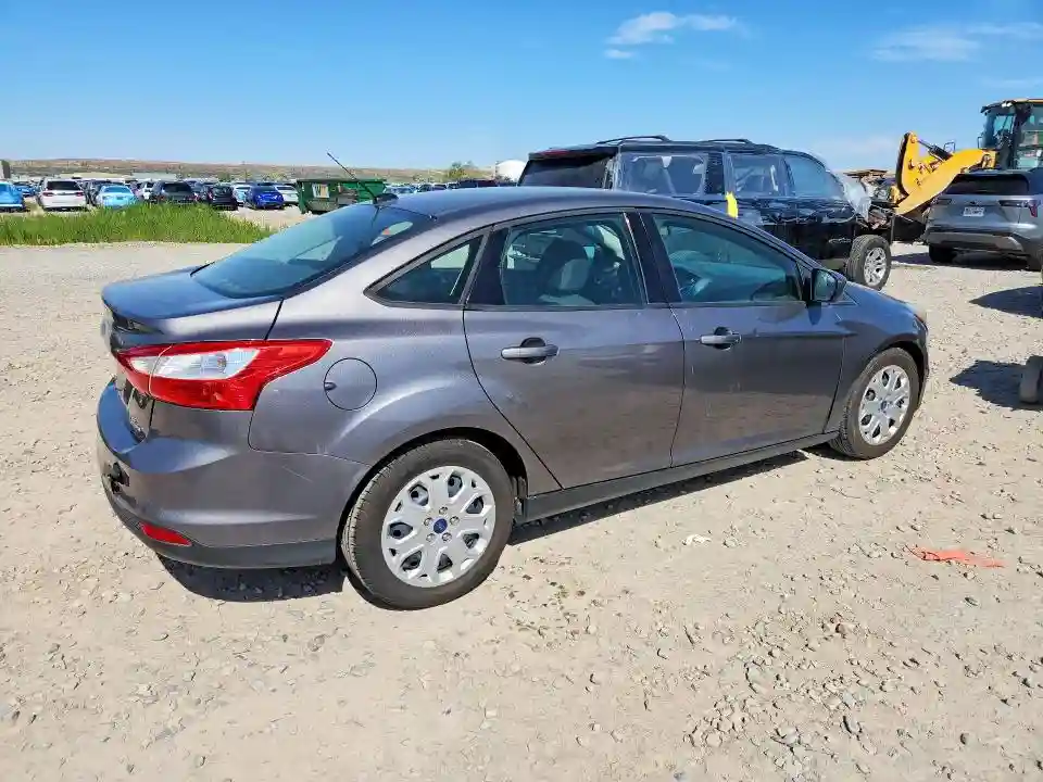 1FAHP3F20CL415644 2012 FORD FOCUS-2