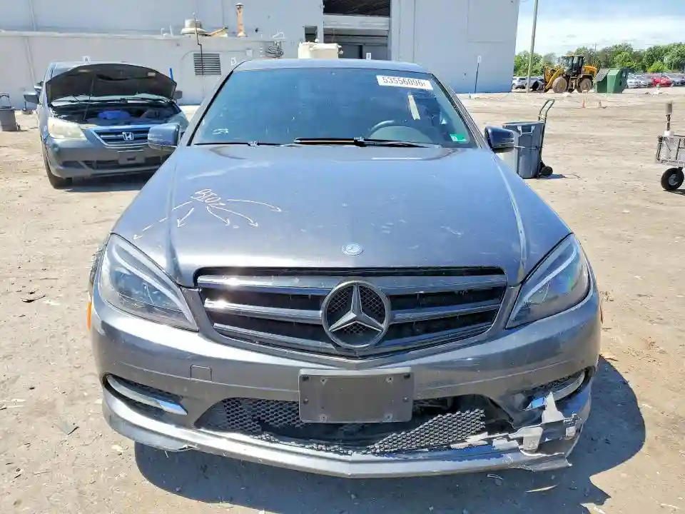 WDDGF8BB5BR153214 2011 MERCEDES-BENZ C 300 4MAT-4