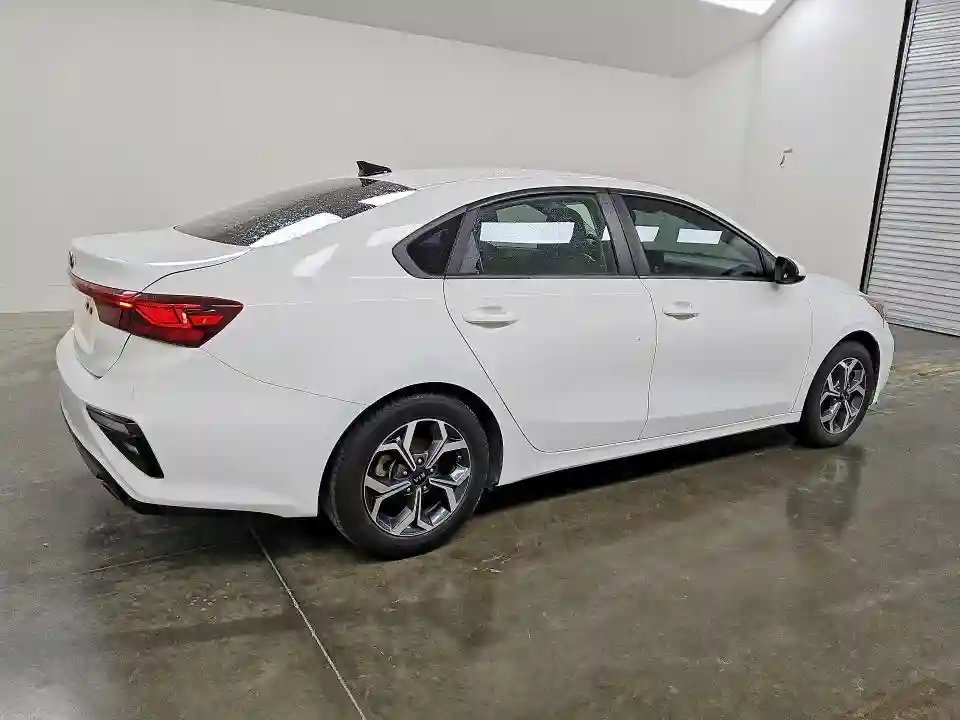 3KPF24AD5LE185302 2020 KIA FORTE-2