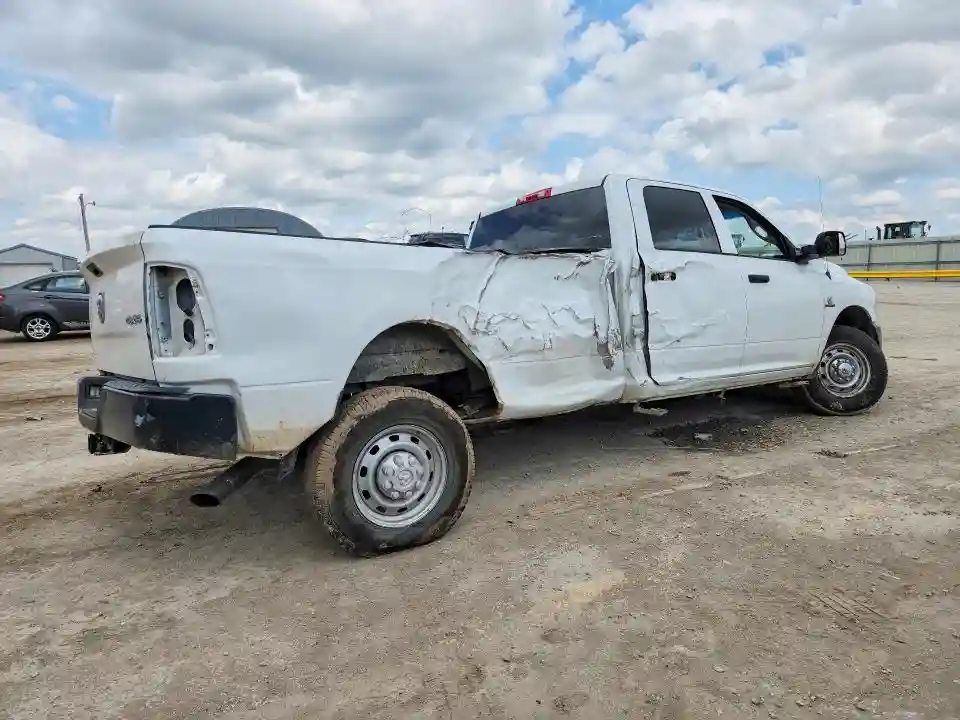 3C6UR5HLXDG549135 2013 RAM 2500-2