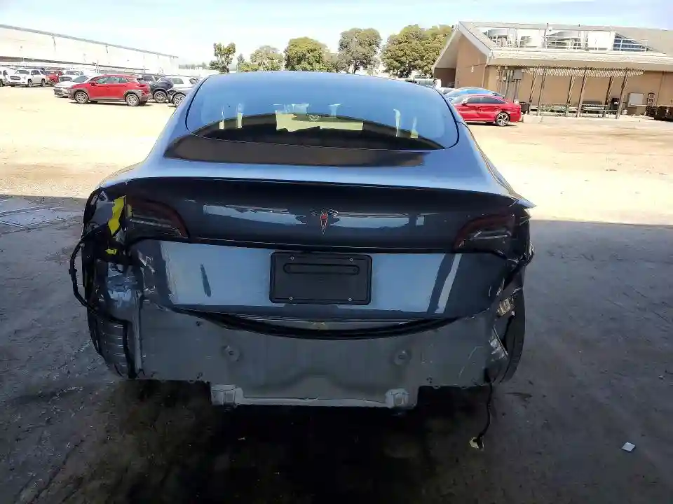 5YJ3E1EA0NF129600 2022 TESLA MODEL 3-5