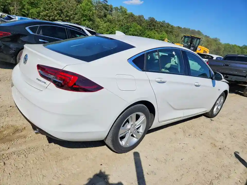 W04GK6SX6J1129081 2018 BUICK REGAL-2