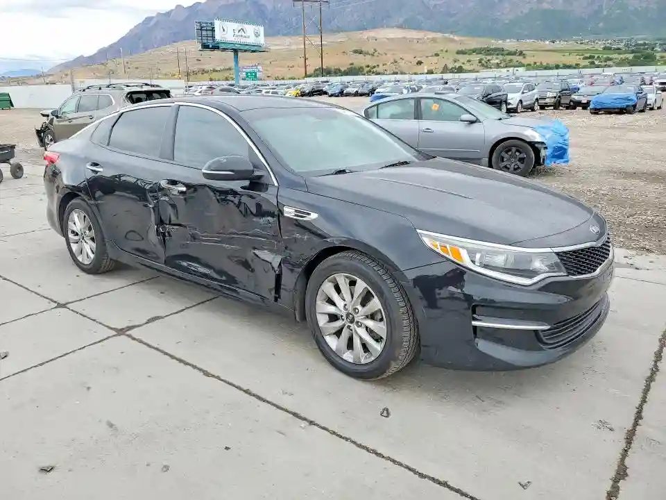 5XXGT4L3XGG059861 2016 KIA OPTIMA-3