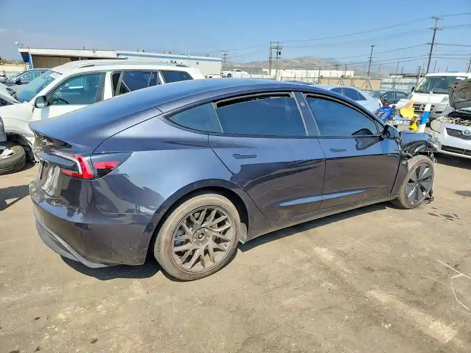 5YJ3E1EAXRF873274 2024 TESLA MODEL 3-2