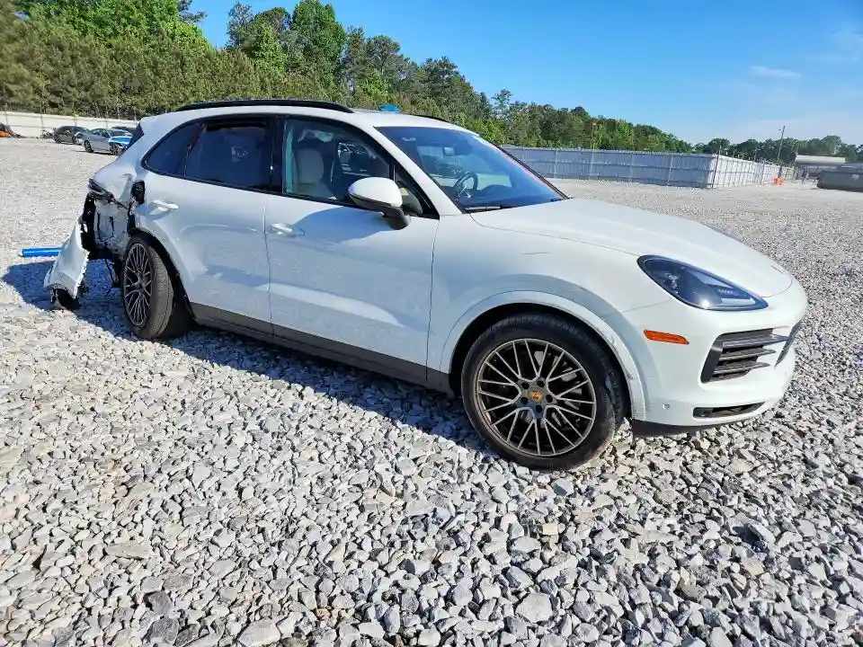 WP1AA2AY2PDA02089 2023 PORSCHE CAYENNE-3