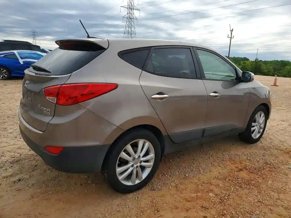 KM8JU3AC4BU197992 2011 HYUNDAI TUCSON-2