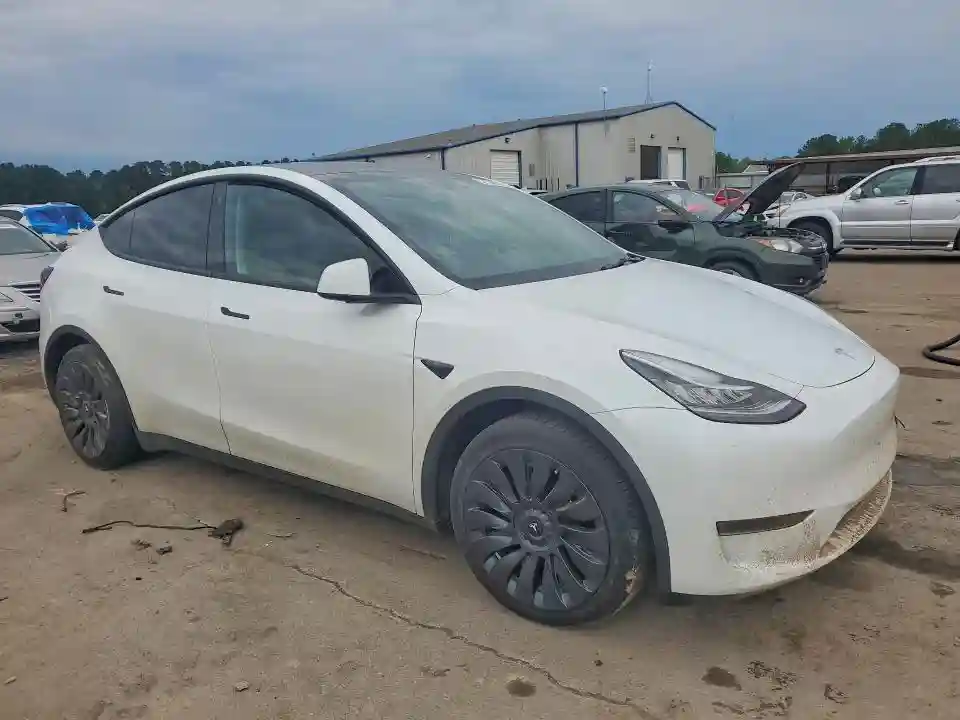 7SAYGDEE3PA086958 2023 TESLA MODEL Y-3