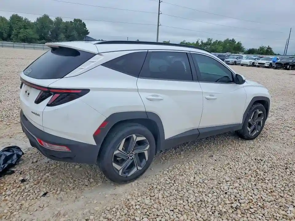 KM8JFCA18NU017121 2022 HYUNDAI TUCSON-2
