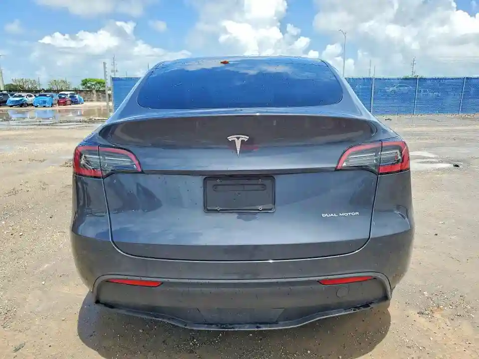7SAYGDEE9NF436335 2022 TESLA MODEL Y-5