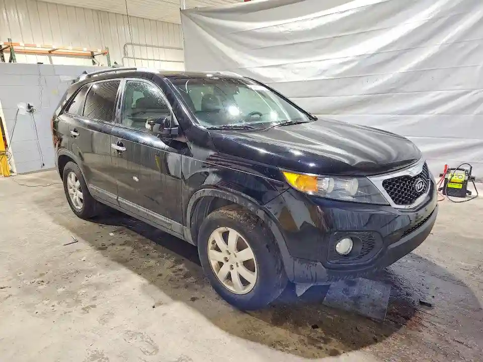 5XYKT4A62CG197049 2012 KIA SORENTO-3