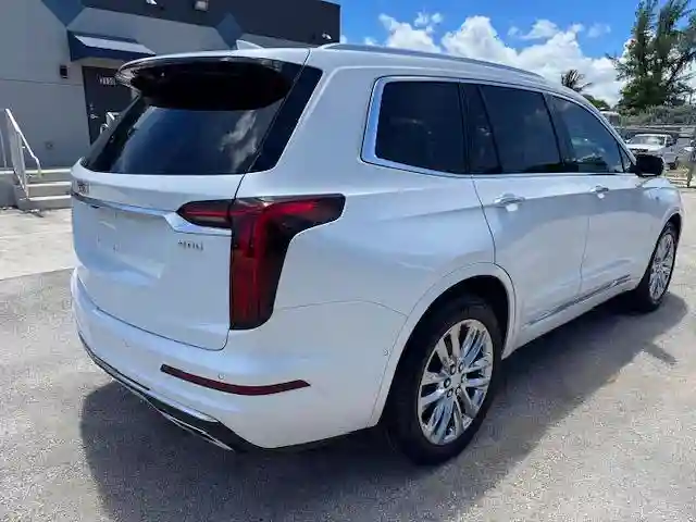 1GYKPCRS4MZ181724 2021 CADILLAC XT6-2