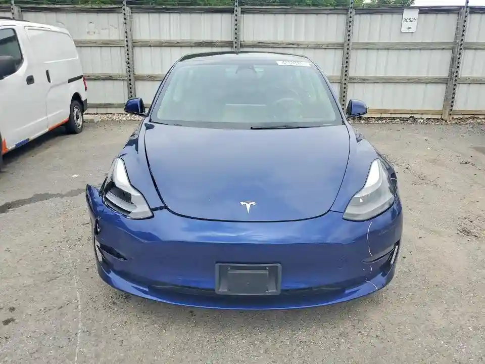 5YJ3E1EA5NF189632 2022 TESLA MODEL 3-4