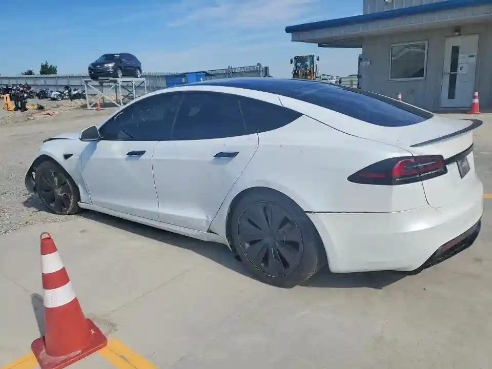 5YJSA1E51SF549887 2025 TESLA MODEL S-1