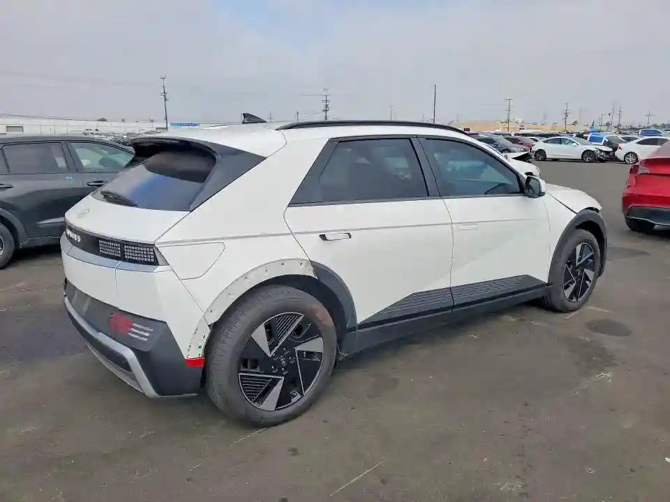 7YAKN4DA8SY014049 2025 HYUNDAI IONIQ-2