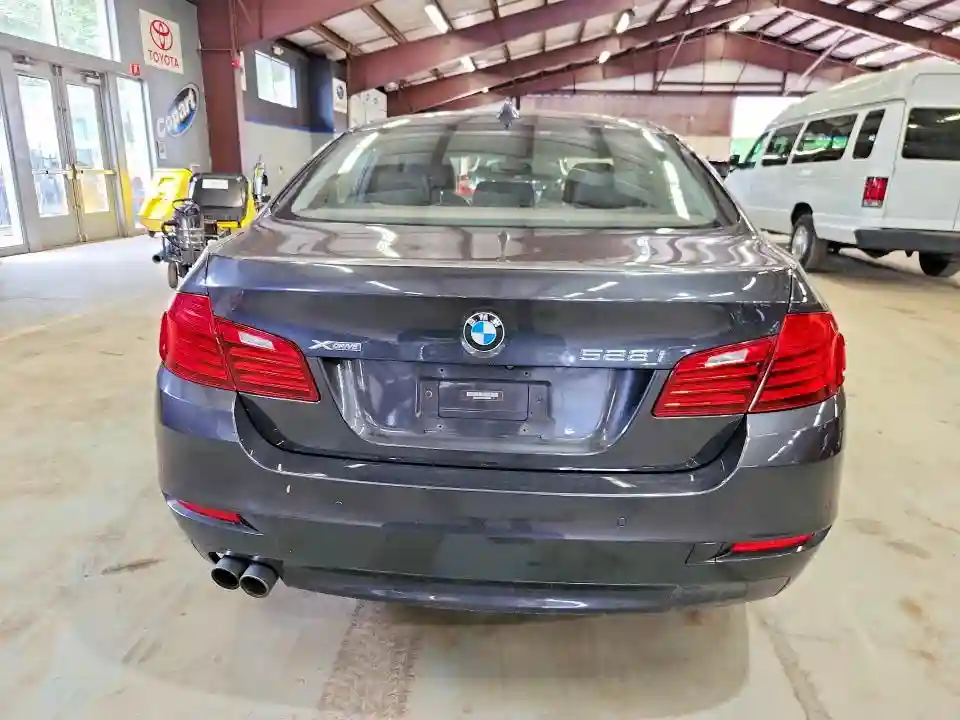 WBA5A7C56FD626301 2015 BMW 5 SERIES-5