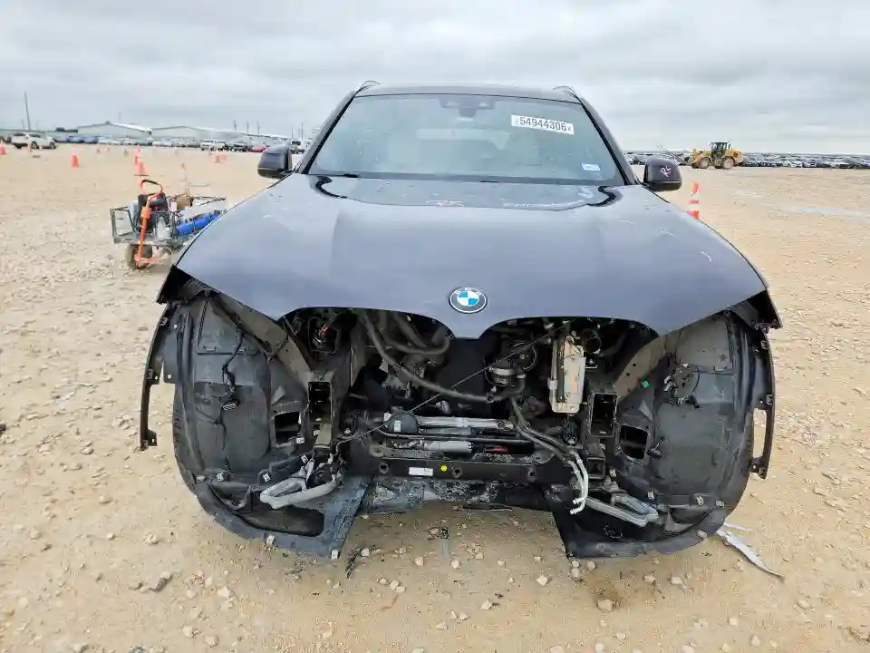 5UXTY3C01M9D87180 2021 BMW X3-4