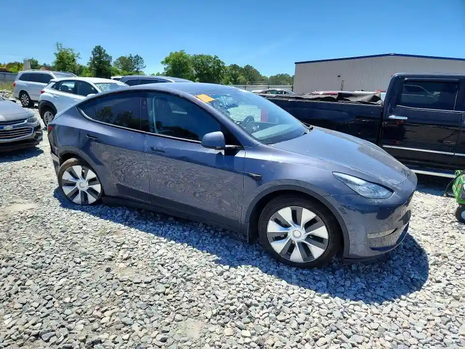 7SAYGDEE0PA142371 2023 TESLA MODEL Y-3