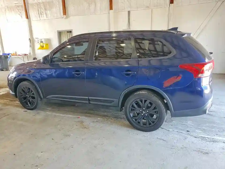 JA4AZ3A38JZ020606 2018 MITSUBISHI OUTLANDER-1