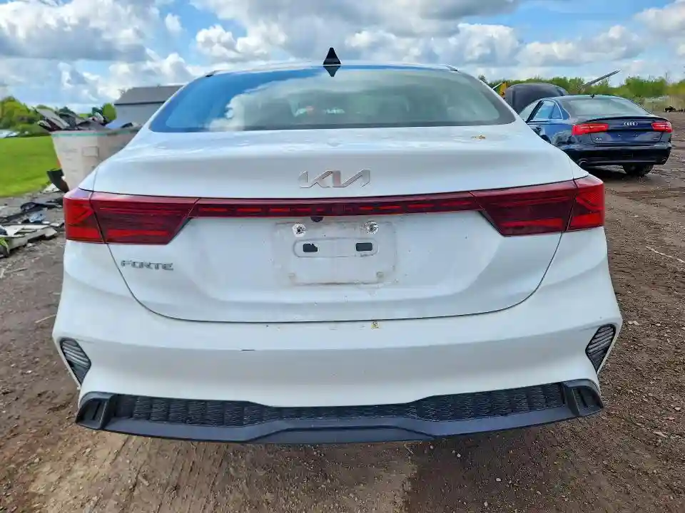 3KPF24AD4NE466199 2022 KIA FORTE-5