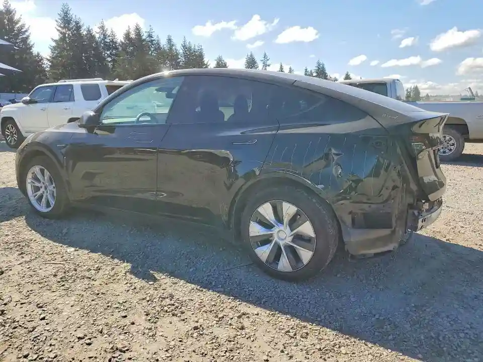 7SAYGAEE7PF815139 2023 TESLA MODEL Y-1