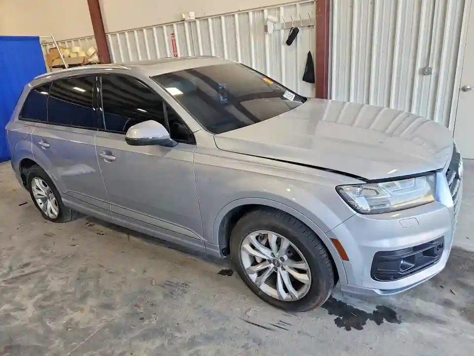 WA1LHAF79JD010143 2018 AUDI Q7-3